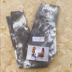 Balance athletica cloud leggings in cyclone